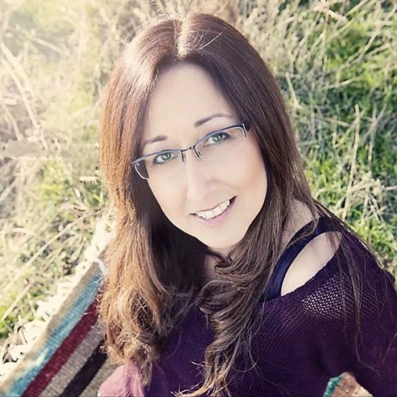 Meet your Posher, Maureen - Picture 1 of 1